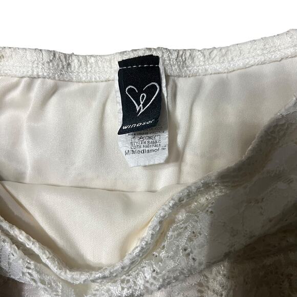 Windsor Boho Cream Lace Asymmetrical Hem Mini Skirt Size Medium - Picture 5 of 6